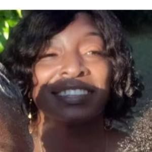 Meet your Posher, Lynnette